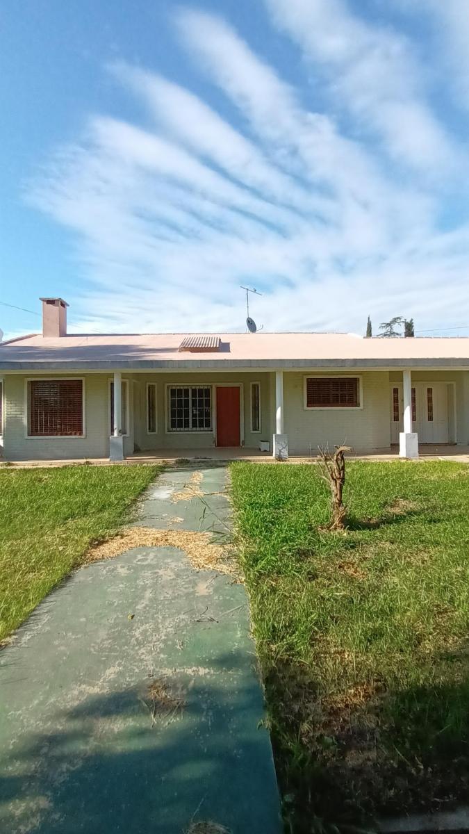 Casa en Venta Sobre La Ruta en Colonia Tirolesa 4