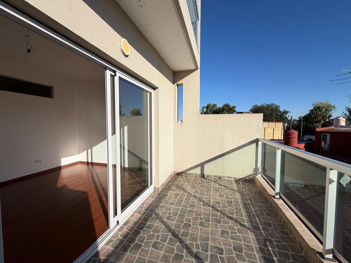 Foto de Departamento de 2 Ambientes con Balcón Aterrazado en Alquiler - Santos, imagen 1
