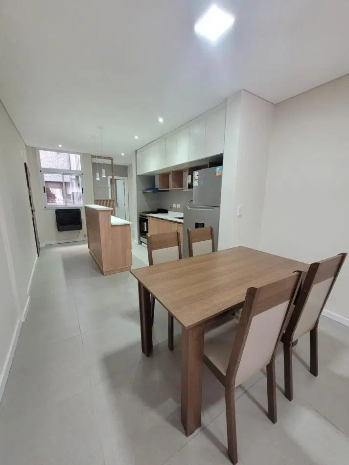 VENTA - DEPTO DOS AMBIENTES - FRENTE - PLAZA COLON 4