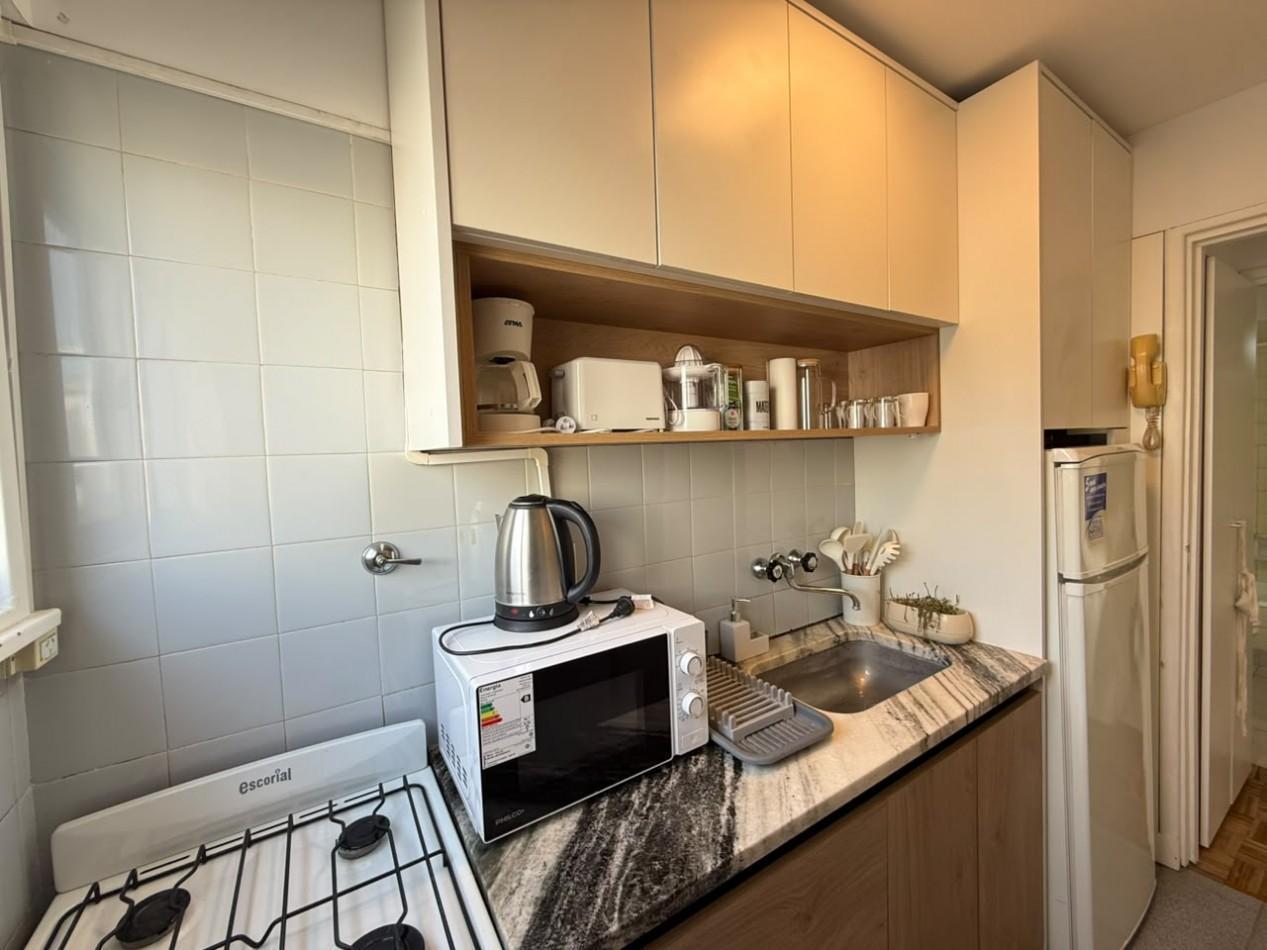 Foto de VENTA - DEPTO UN AMBIENTE - FRENTE - BALCON, imagen 2