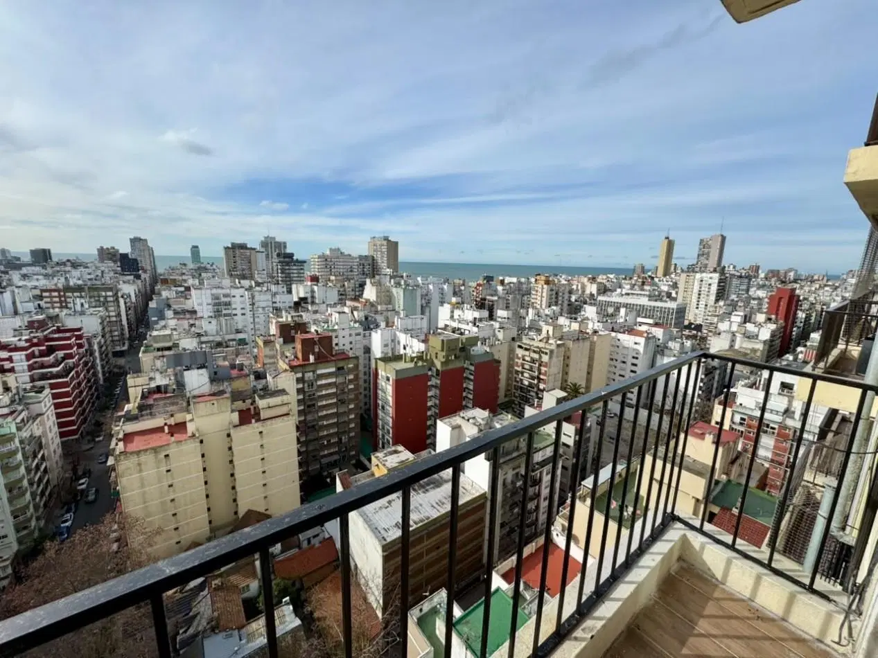 VENTA - DEPTO UN AMBIENTE - VISTA PANORAMICA - BALCON 4