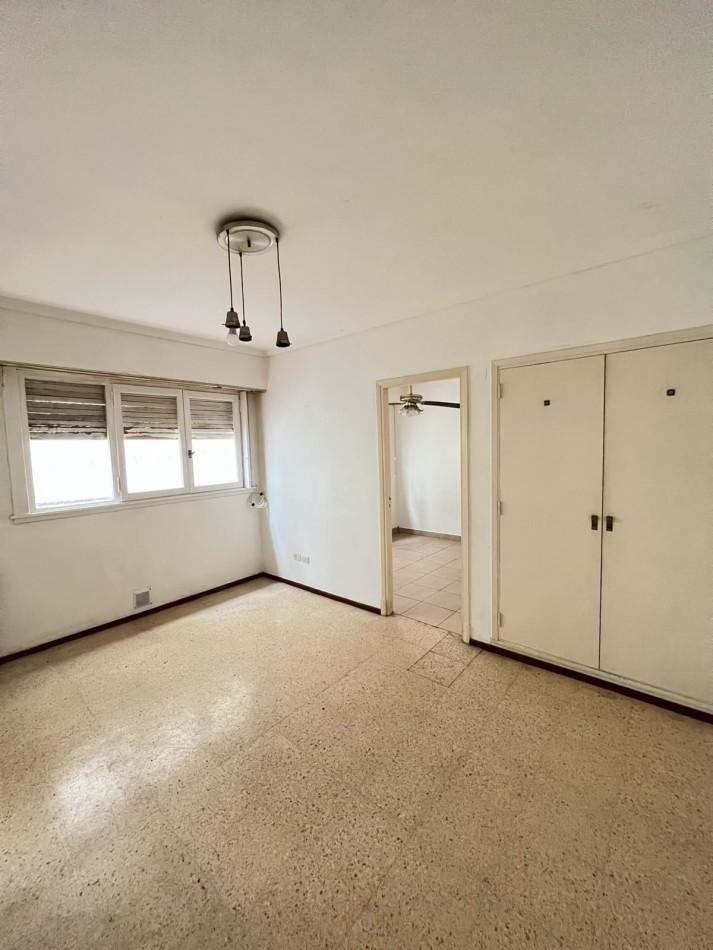 Foto de VENTA - DEPTO DOS AMBIENTES - PLAZA COLON, imagen 2