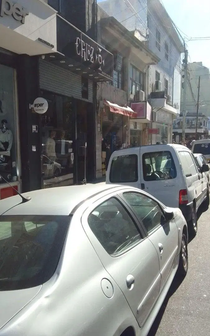 Excelente Local comercial de 4m de frente en Concordia y Avellaneda 3