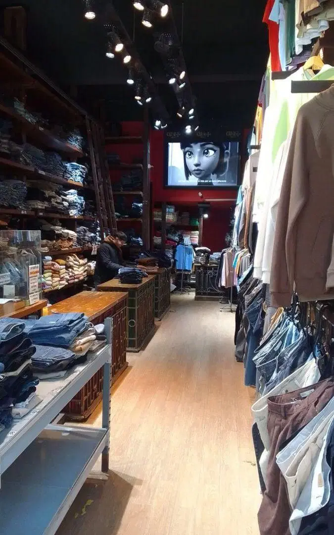 Excelente Local comercial de 4m de frente en Concordia y Avellaneda 4