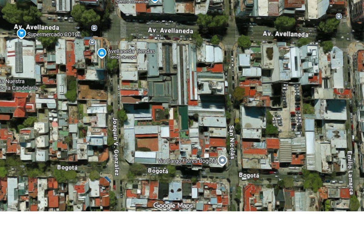 Foto de LOCAL EN VENTA EN FLORES CENTRO COMERCIAL 200M2 BOGOTA AL 3600, imagen 3