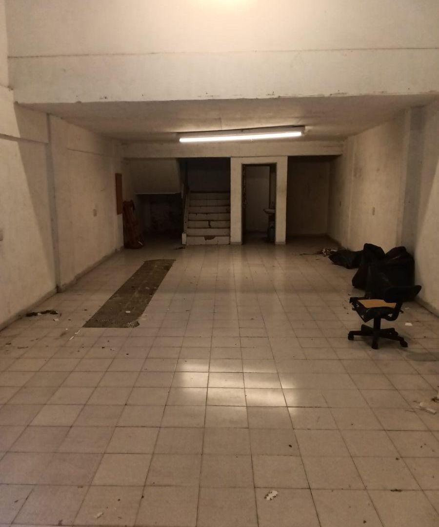 Foto de LOCAL EN VENTA EN FLORES CENTRO COMERCIAL 200M2 BOGOTA AL 3600, imagen 4