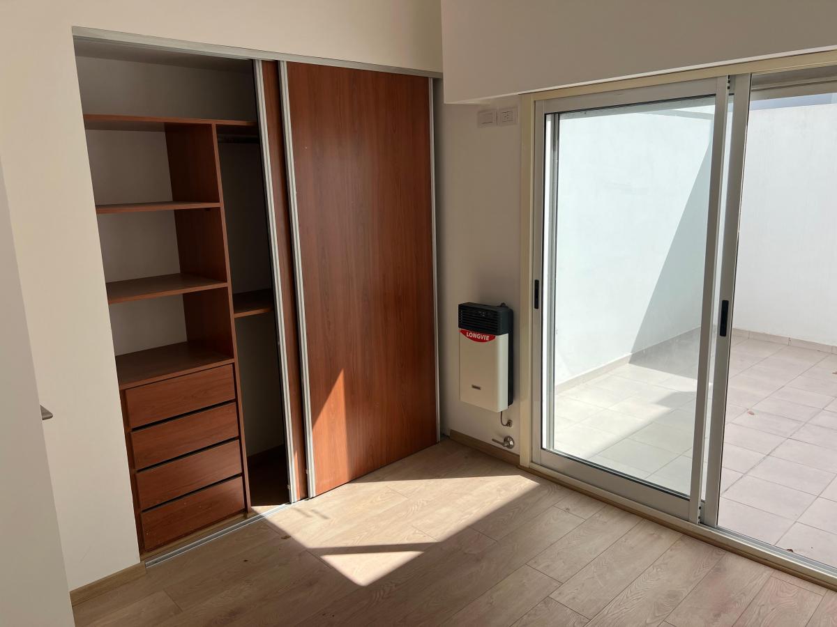 Foto de Venta Departamento 2 Ambientes a Estrenar con Patio !!, imagen 2