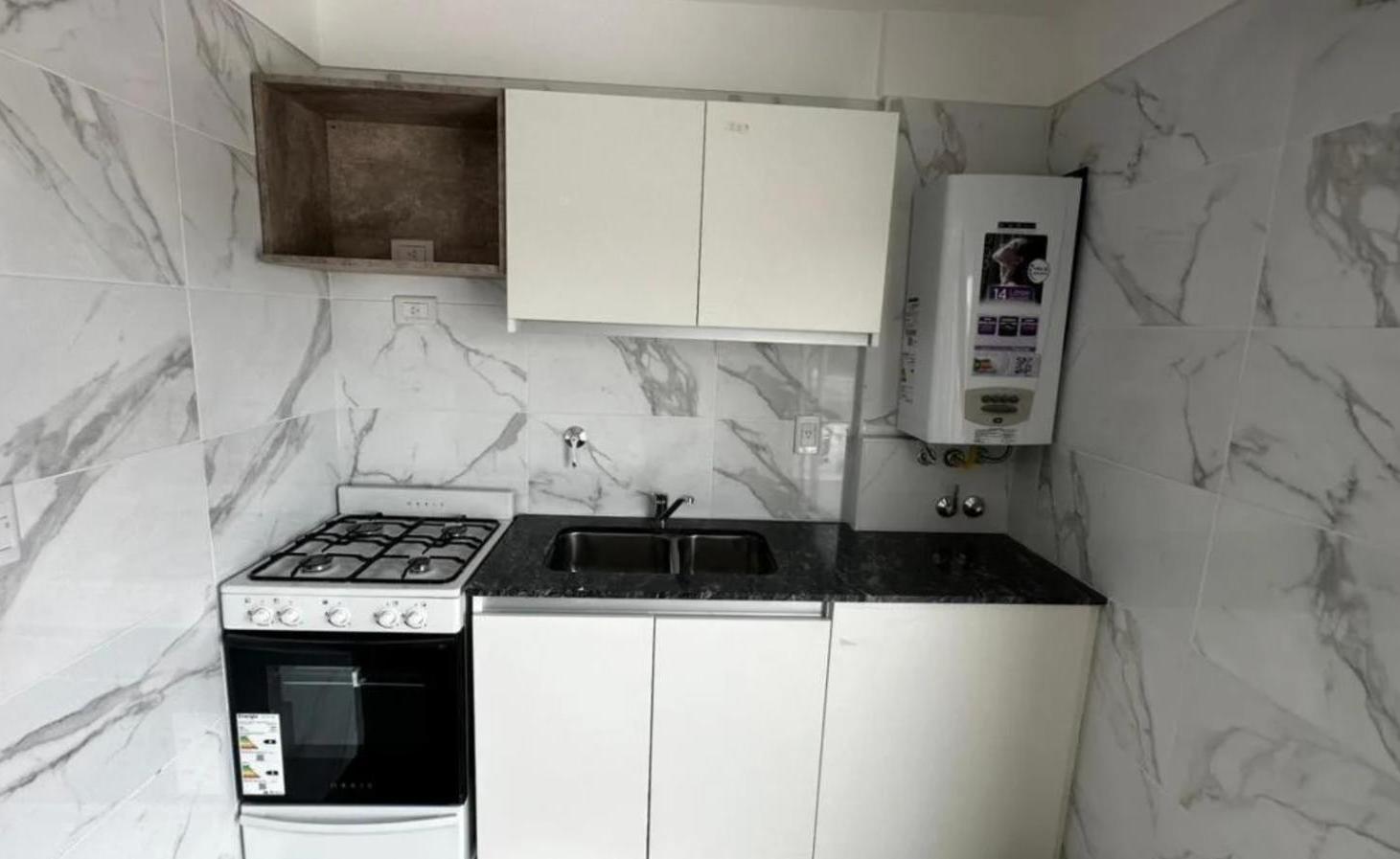 Foto de Venta Departamento 2 Ambientes en Villa Gral. Mitre, imagen 2