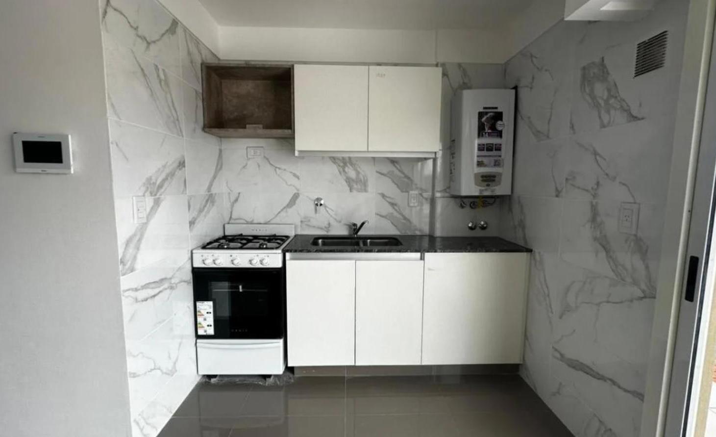 Foto de Venta Departamento 2 Ambientes en Villa Gral. Mitre, imagen 3