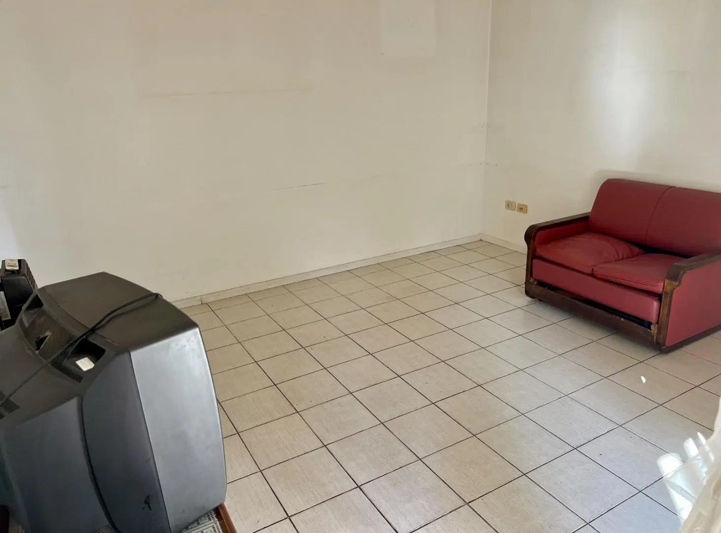 Venta Departamento 2 Ambientes en Coghlan !! 4