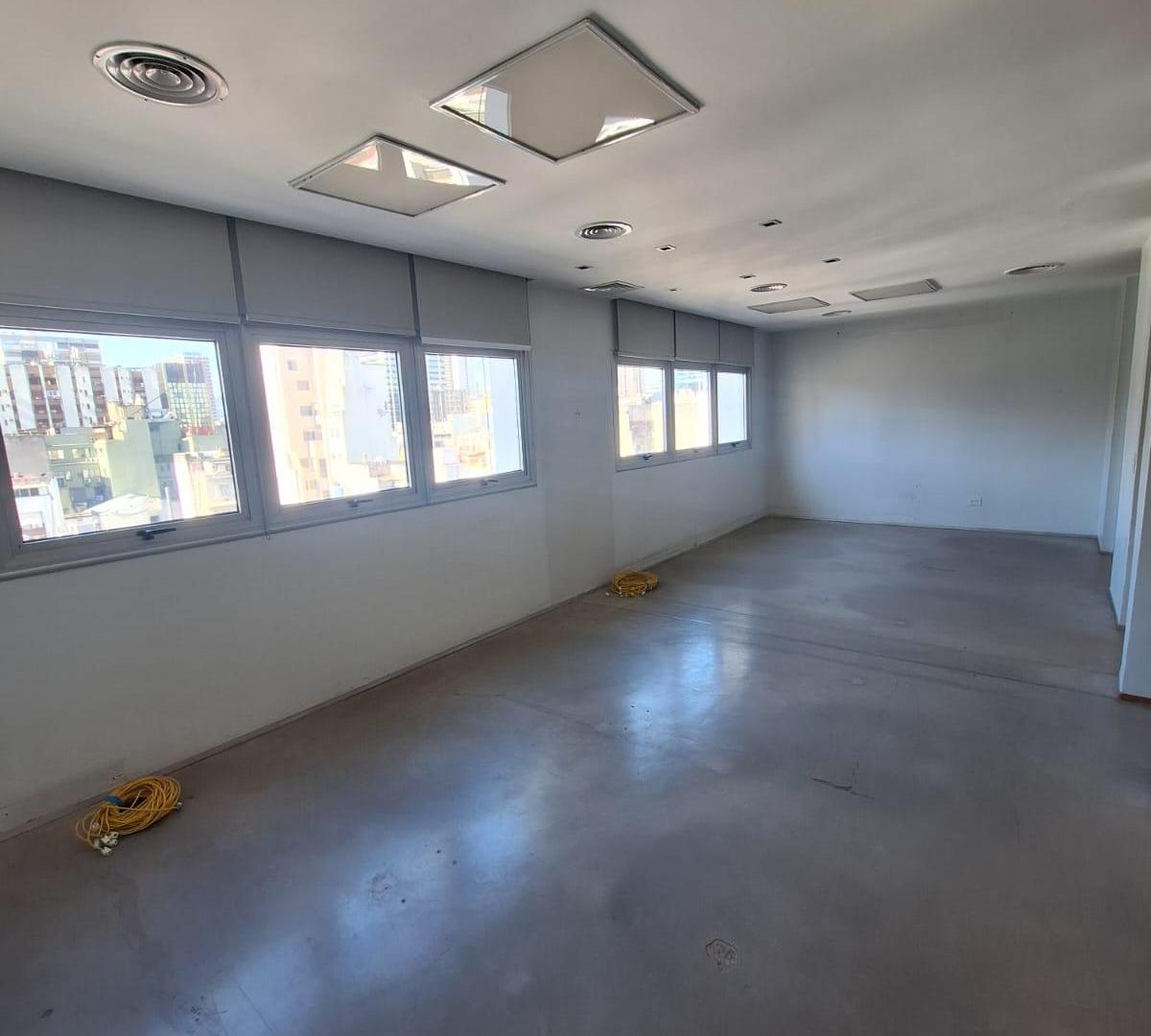 Foto de EXCELENTE OFICINA 140M2 C. PELLEGRINI 738 PISO 10, imagen 3