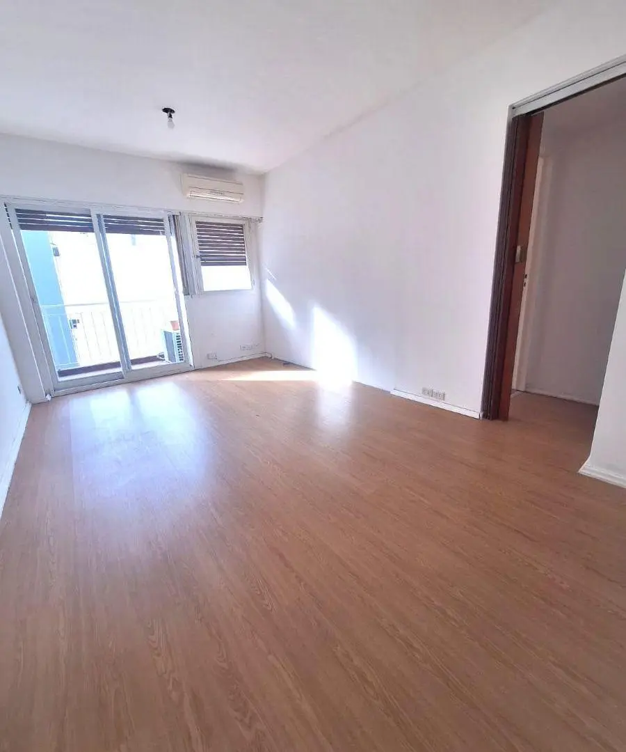 3 AMBIENTES SEMIPISO C/BAULERA LUMINOSO!!! 1