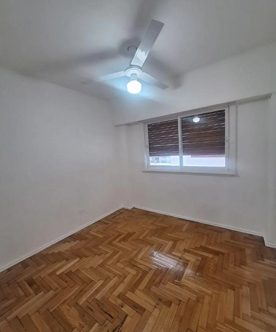 3 AMBIENTES CONTRAFRENTE BALCON SUPER LUMINOSO!! 4