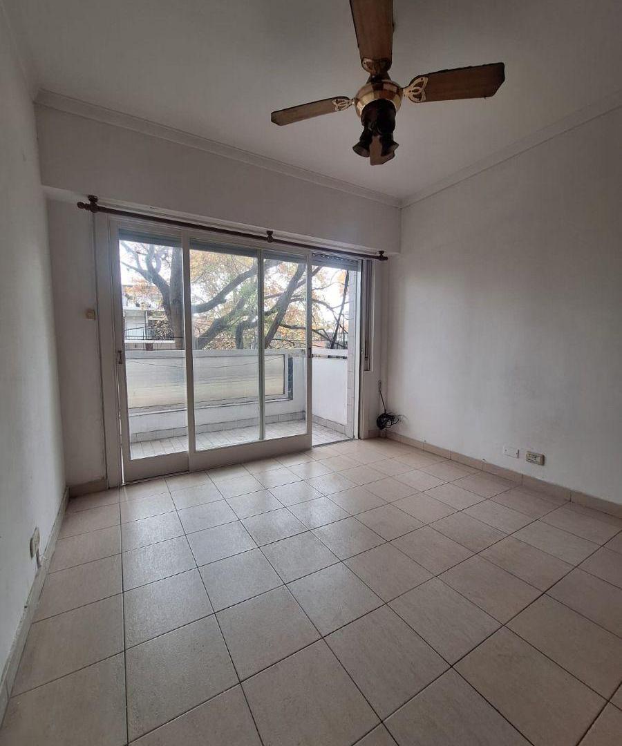 Foto de AMPLIO MONOAMBIENTE AL FRENTE CON BALCON AV. DE LOS INCAS PISO 2, imagen 5