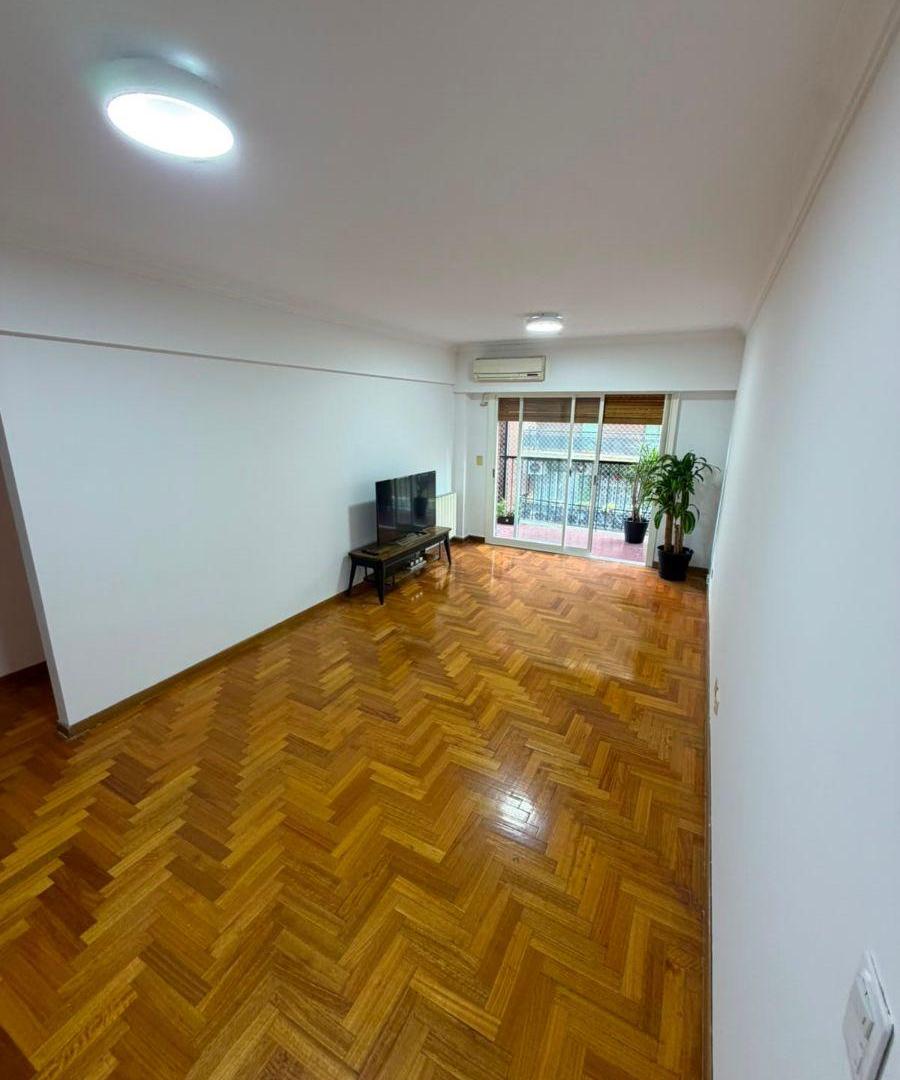 Foto de COLEGIALES HERMOSO 2 AMBIENTES AL FRENTE 62 M2 TOTALES!!! BCON, imagen 2
