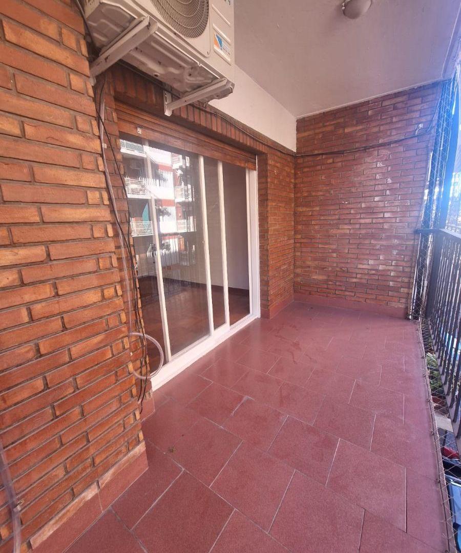 Foto de COLEGIALES HERMOSO 2 AMBIENTES AL FRENTE 62 M2 TOTALES!!! BCON, imagen 4