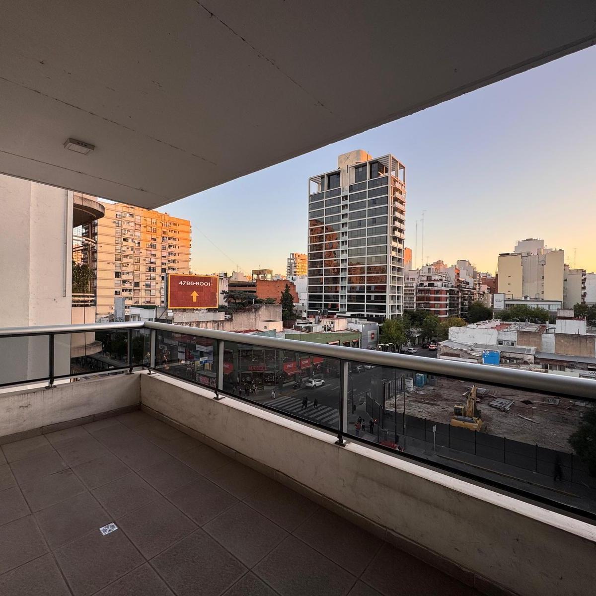 Venta en Belgrano - Oportunidad - 3 Amb - Parrilla Propia 2