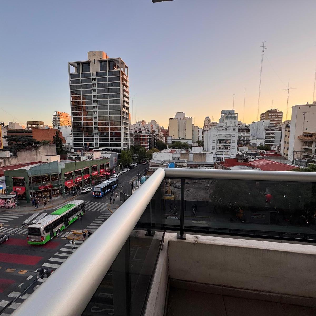 Venta en Belgrano - Oportunidad - 3 Amb - Parrilla Propia 3