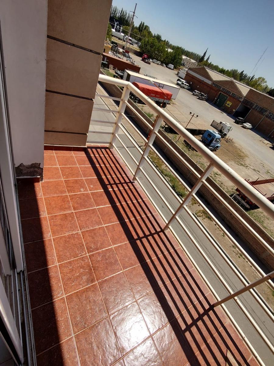 Departamento en Venta 2 Dorm. con Cochera 4