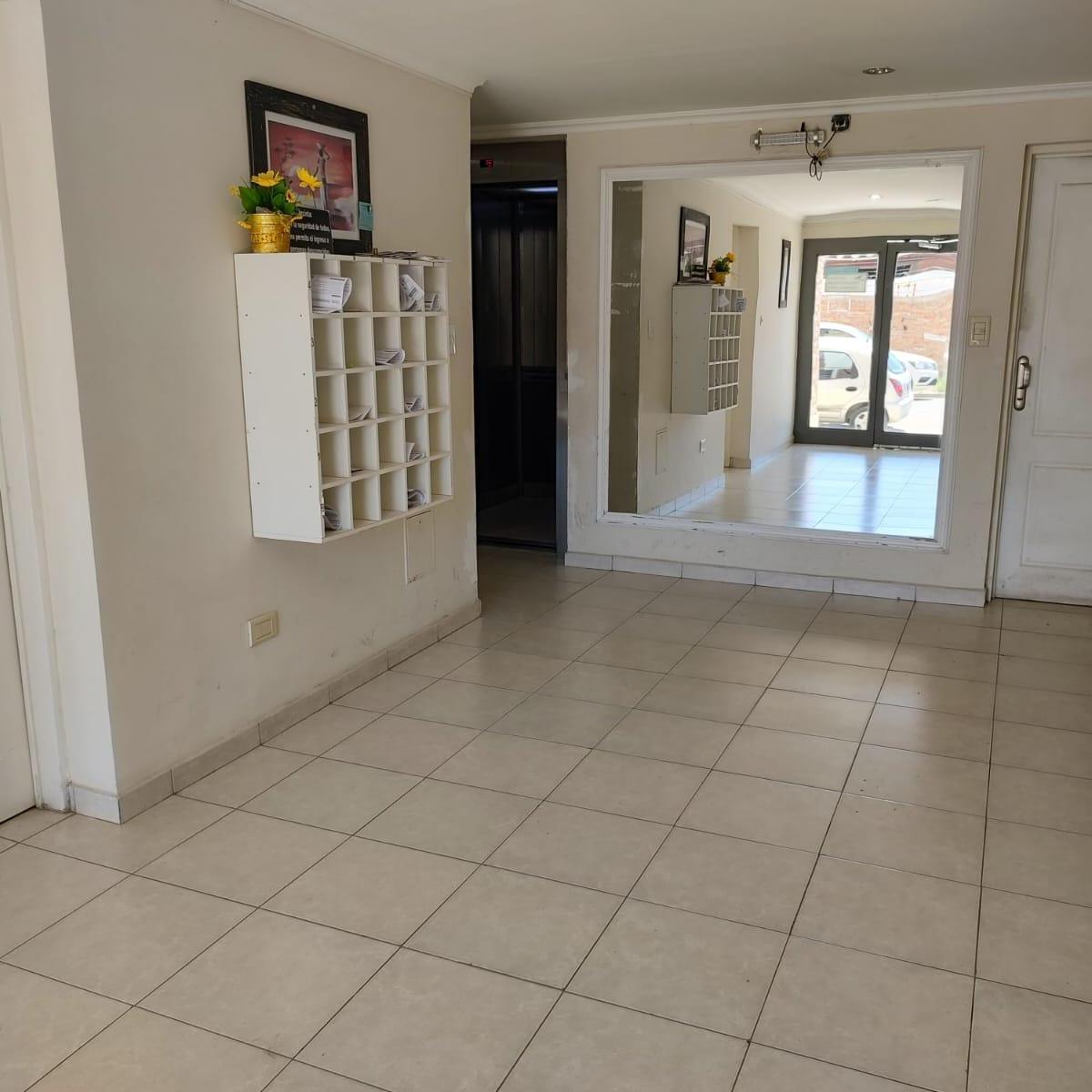 Departamento en Venta 2 Dorm. con Cochera 2