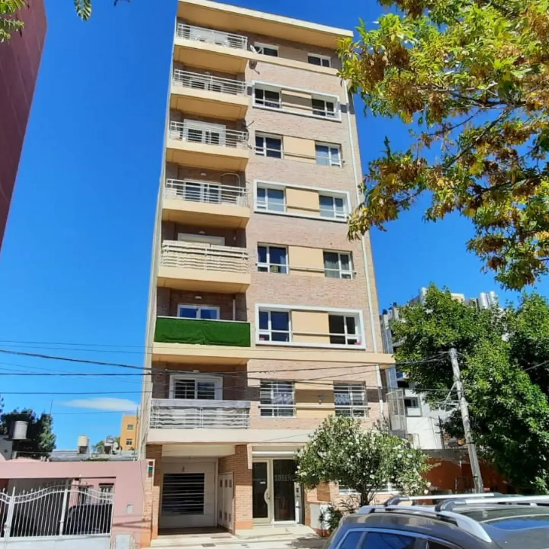 Departamento de 2 dormitorios en alquiler en Teniente Ibañez 565 1