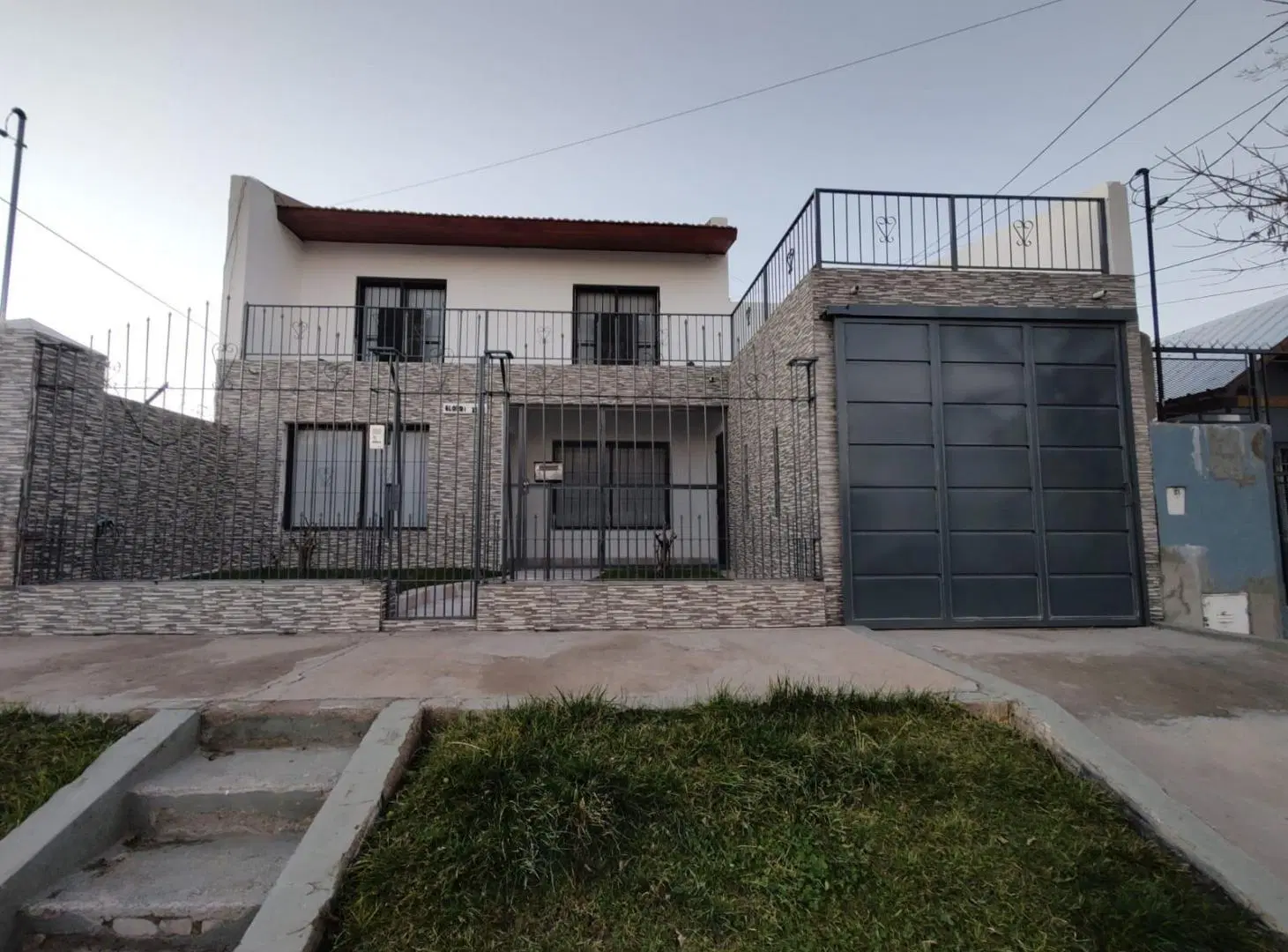 Casa en alquiler en Elordi 2100 2