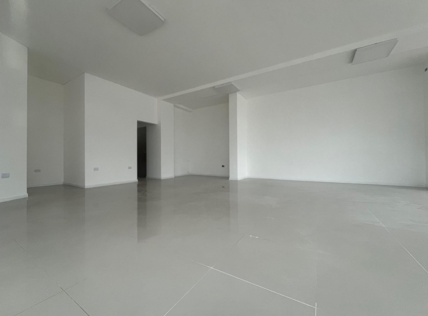 Foto de Local en alquiler con vista al lago en Veneto IV, imagen 2