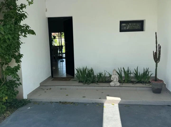 CASA FISHERTON CON PILETA 5