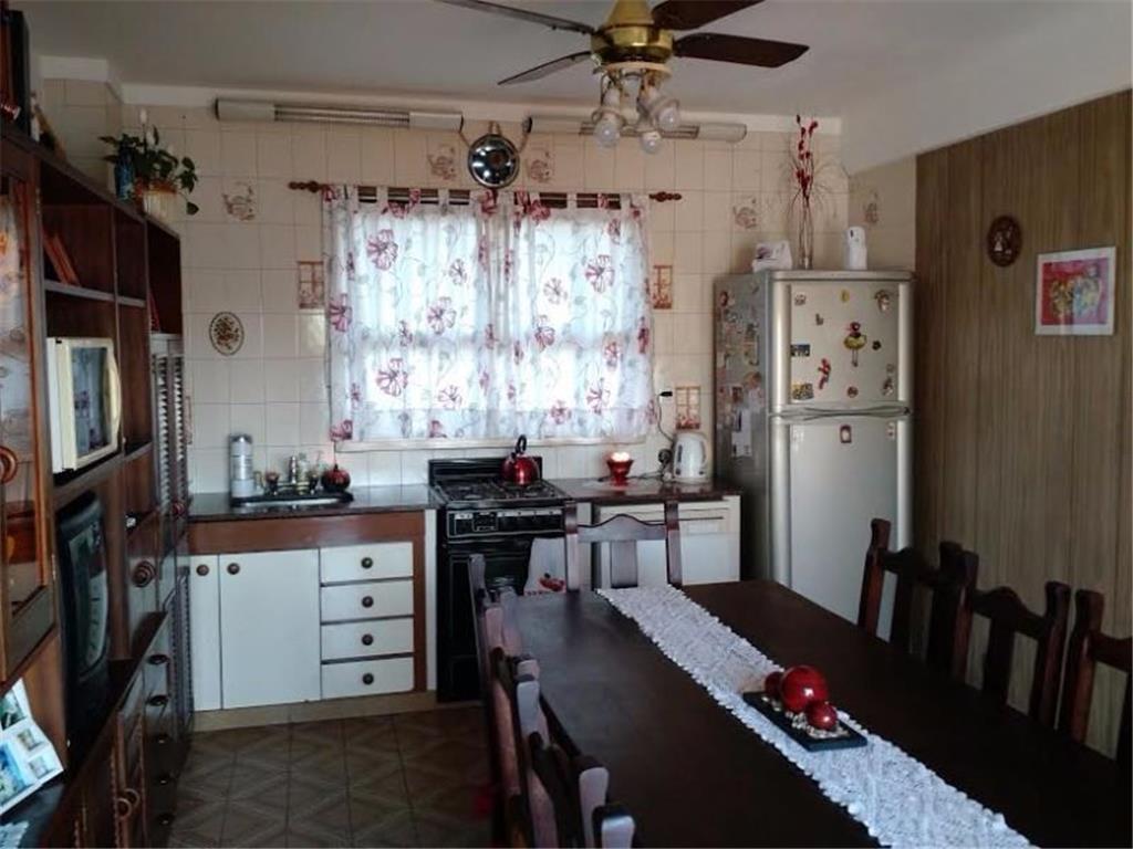 Foto de Venta Departamento en Valentín Alsina Duplex 4 ambientes al frente con, imagen 2