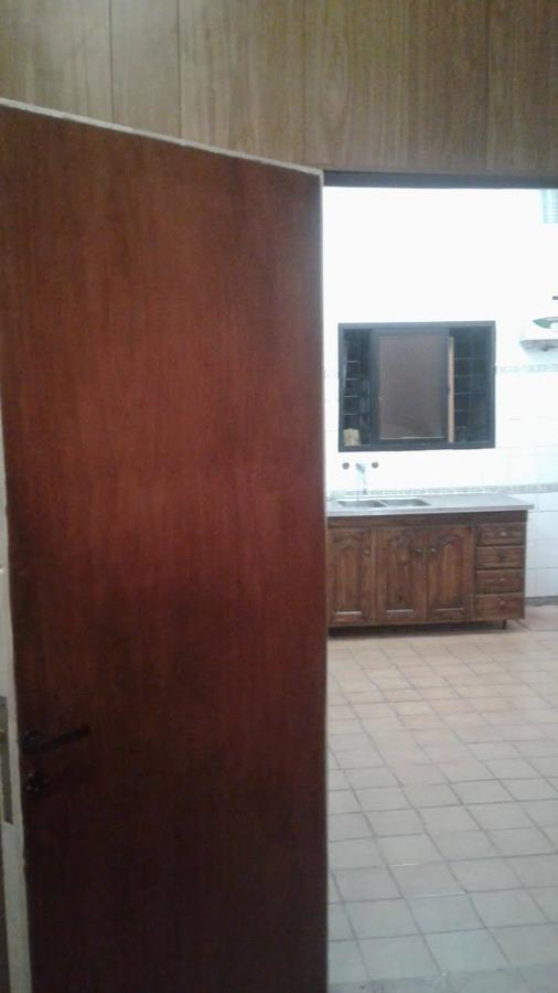 Foto de Venta Casa en Lanús Este Ideal 2 familias o subdivisión en 3 PH, imagen 4