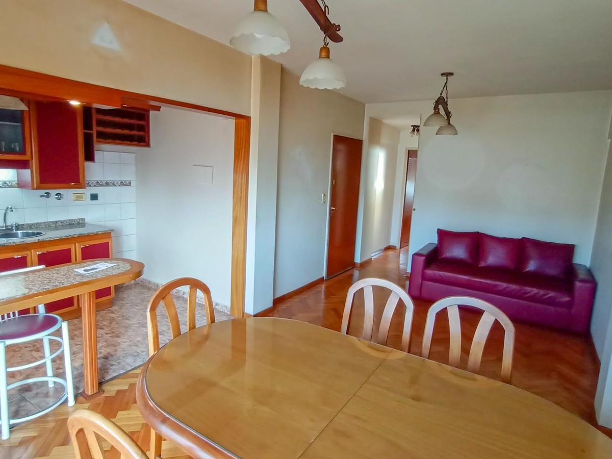 Venta Departamento en Lanús Este de 2 ambientes con Balcón al Frente