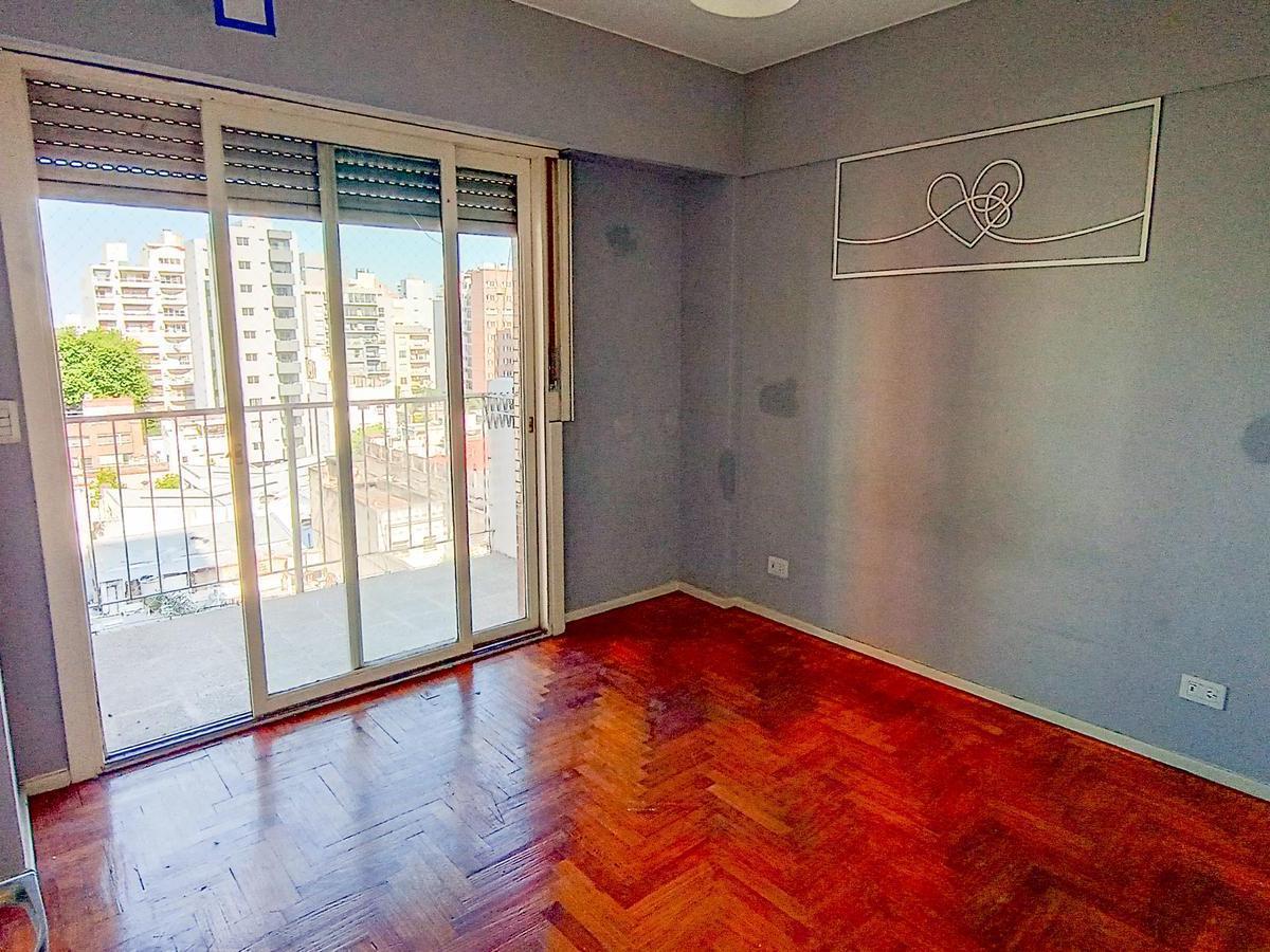 Venta de Departamento en Lanús Oeste de 3 Ambientes Al Frente con Balcón 5