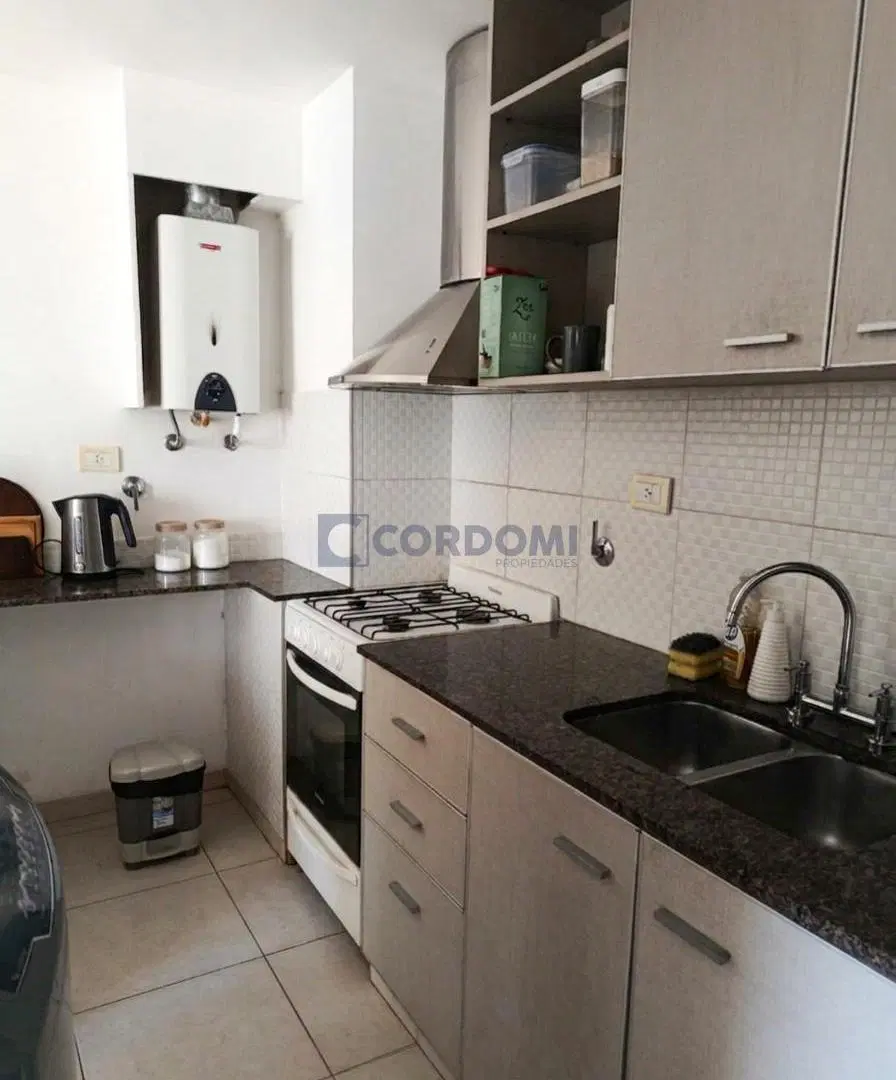 Venta Departamento en Quilmes Oeste de 2 ambientes con cochera 5