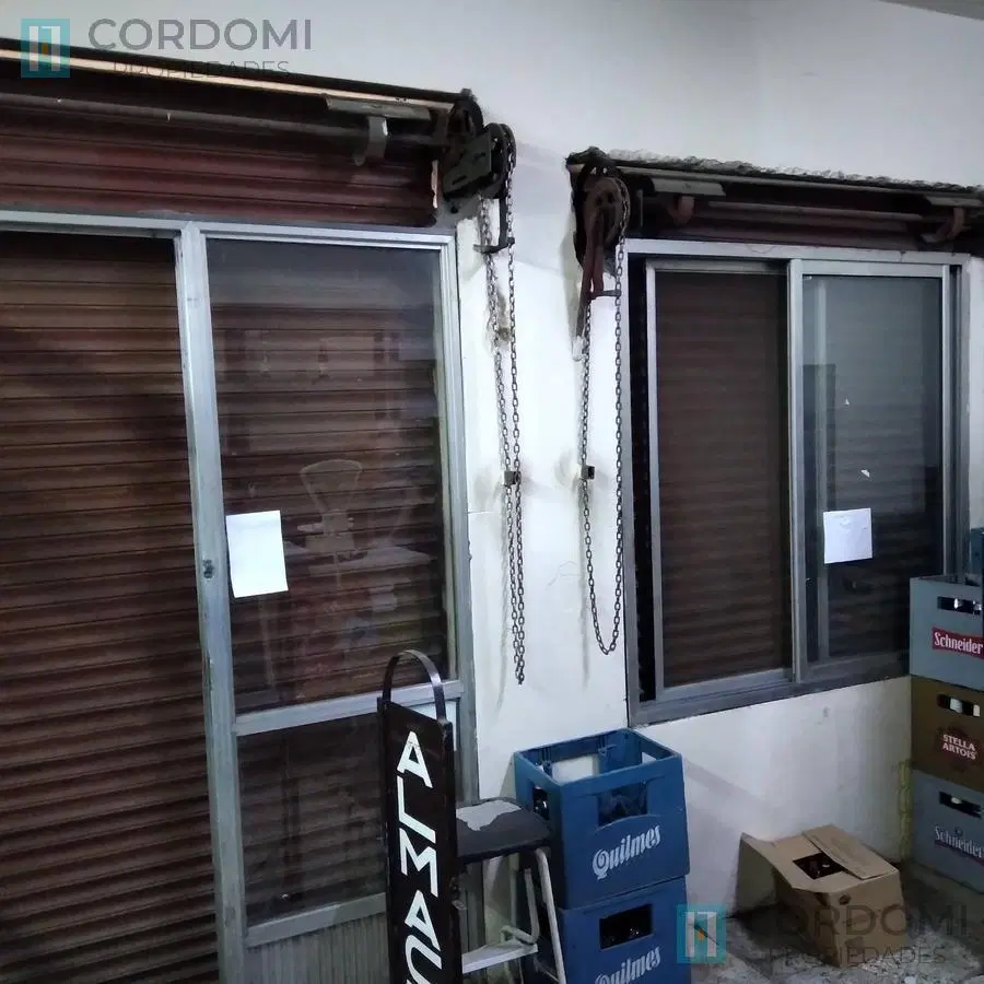 Alquiler Local en Lanús Oeste Ideal Pequeño Deposito o Comercio de barrio. 5