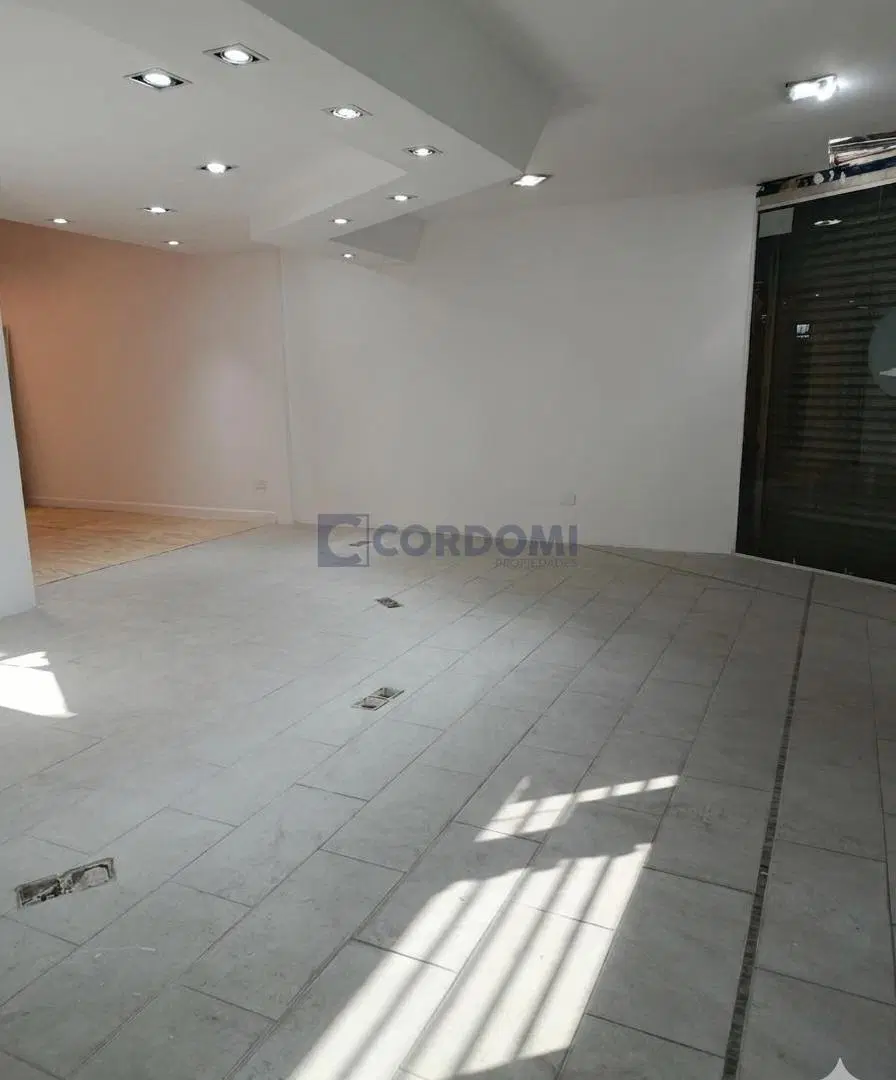 Venta de Local y Oficinas en Quilmes Oeste Ideal Consultorios Uso Profesional o Comercial 4