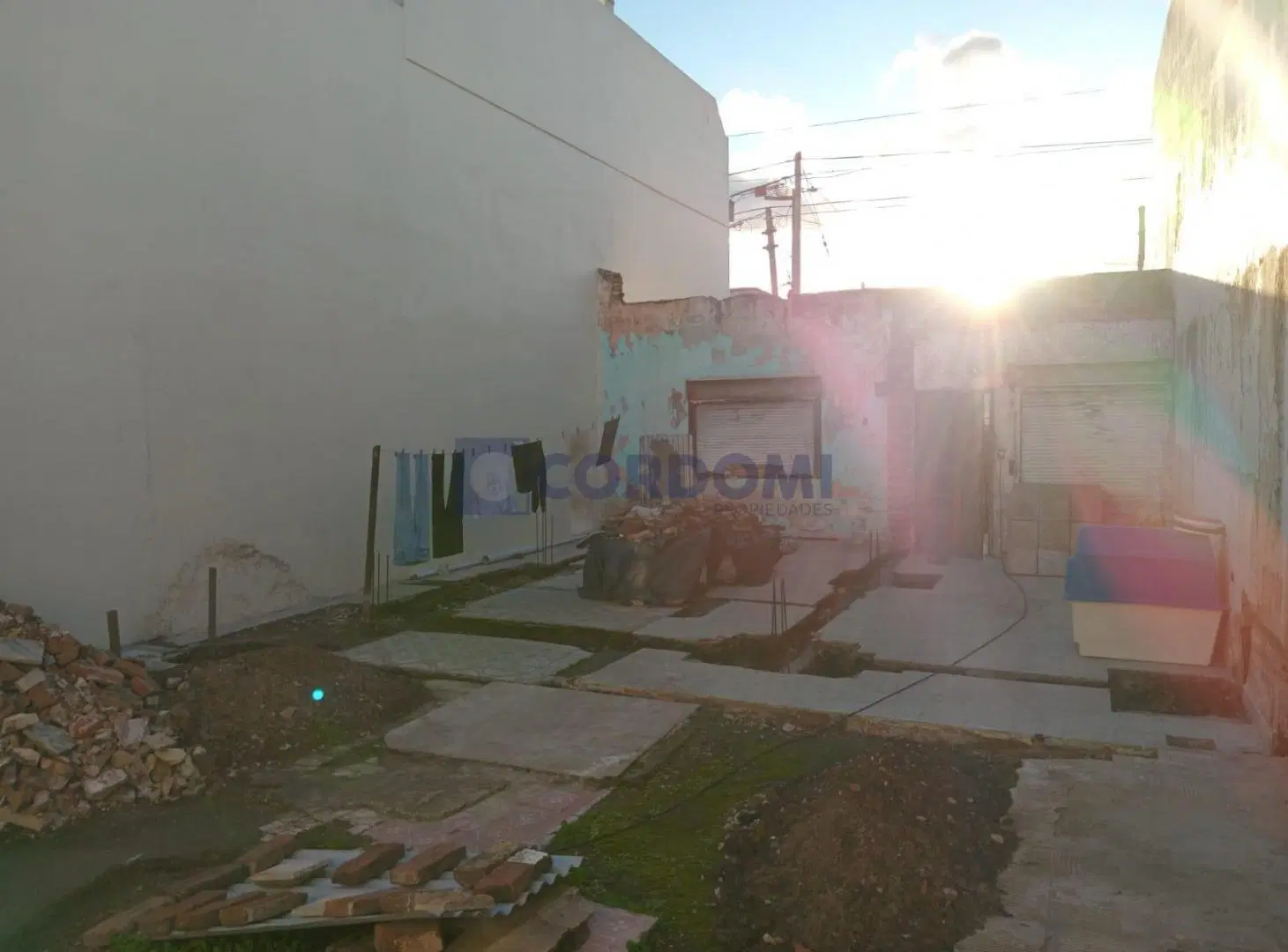 Venta Terreno en Lanús Este 190m2 a metros de Av. 9 de Julio Usucapion Larga 8