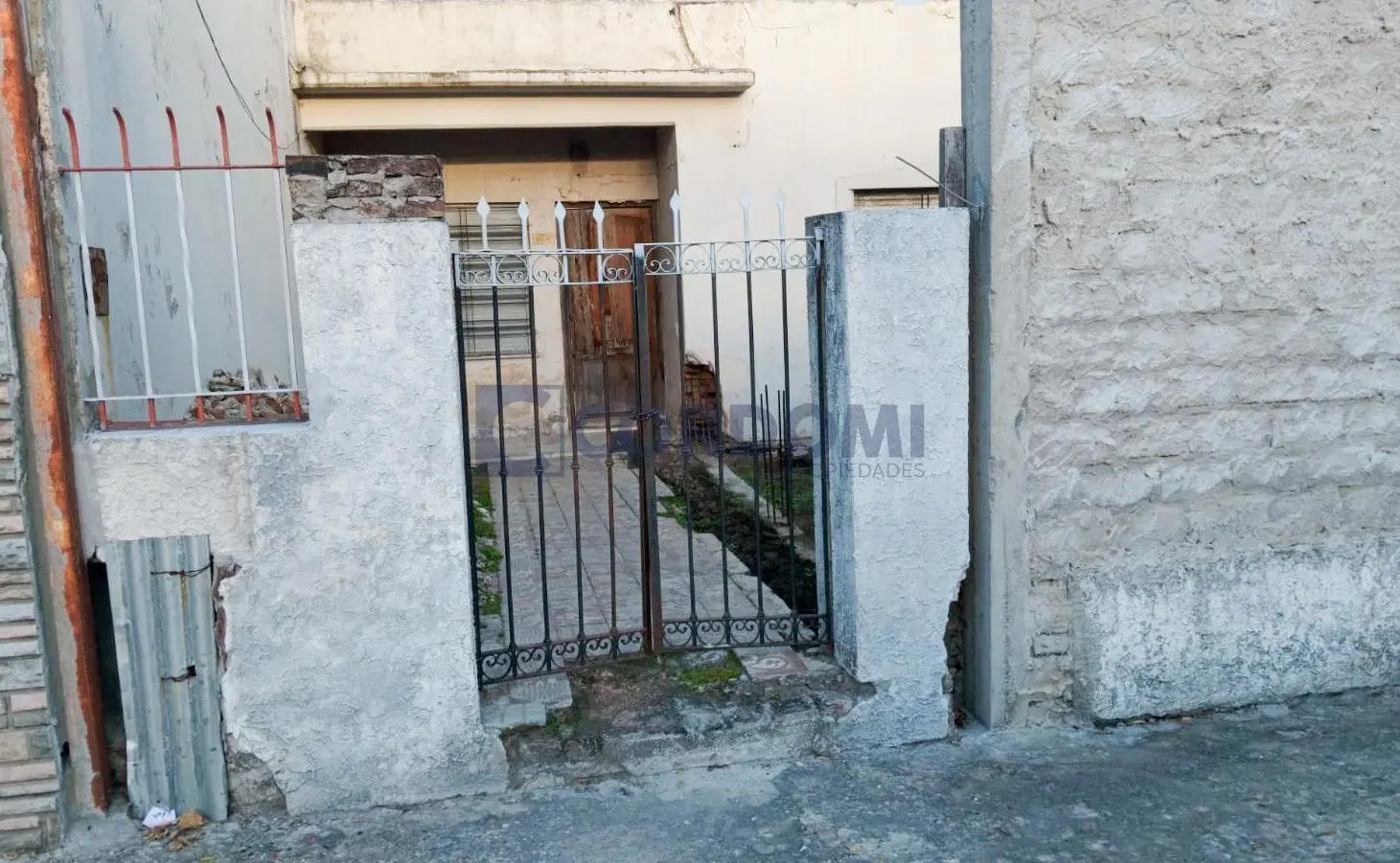 Venta Terreno en Lanús Este 190m2 a metros de Av. 9 de Julio Usucapion Larga 2