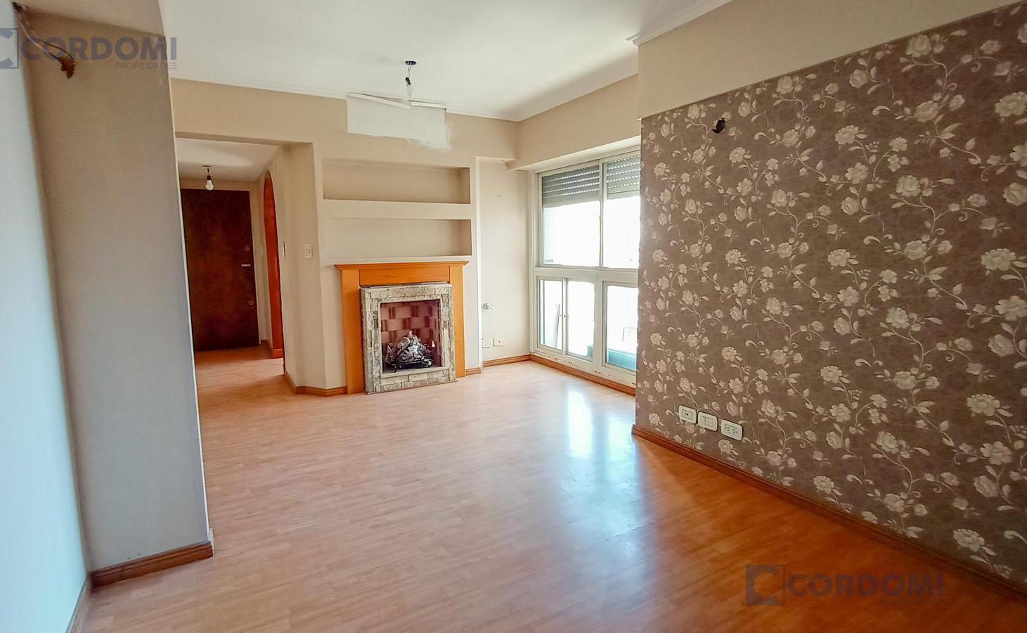 Foto de Alquiler Departamento en Lanús Oeste Semipiso de 3 ambientes al, imagen 3