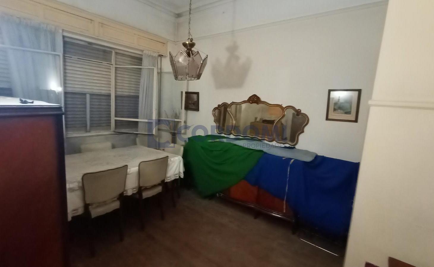 Foto de Venta de Casa en Lanús Este de 4 ambientes sobre lote de 211m2 FOT 2.5, imagen 4