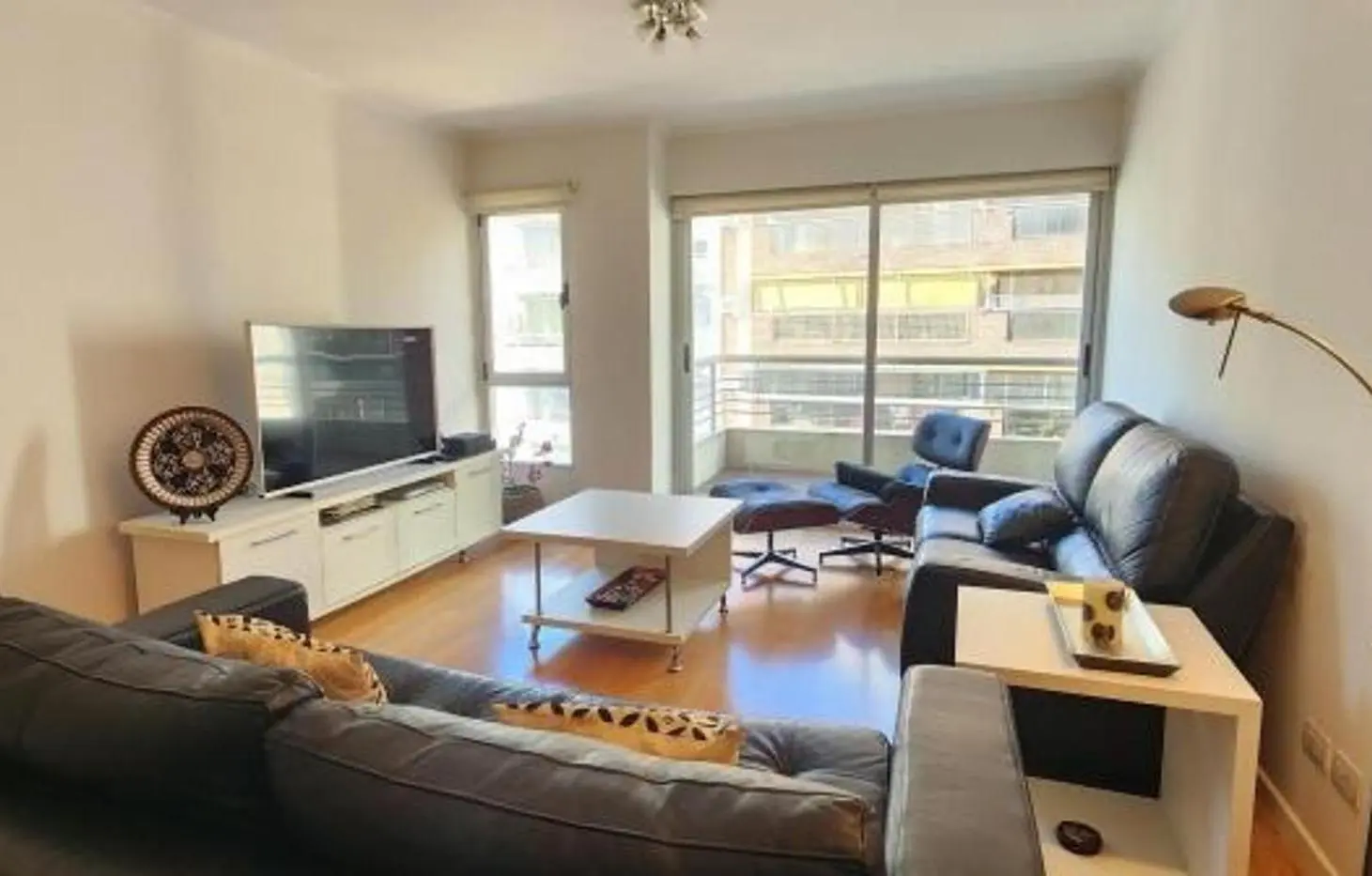 VENTA DEPARTAMENTO DE CATEGORIA EN TORRE PLAZA AUSTRIA 2