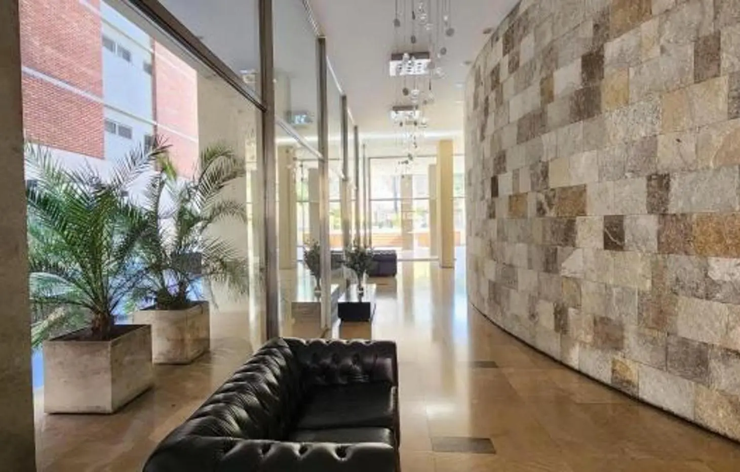 VENTA DEPARTAMENTO DE CATEGORIA EN TORRE PLAZA AUSTRIA 4