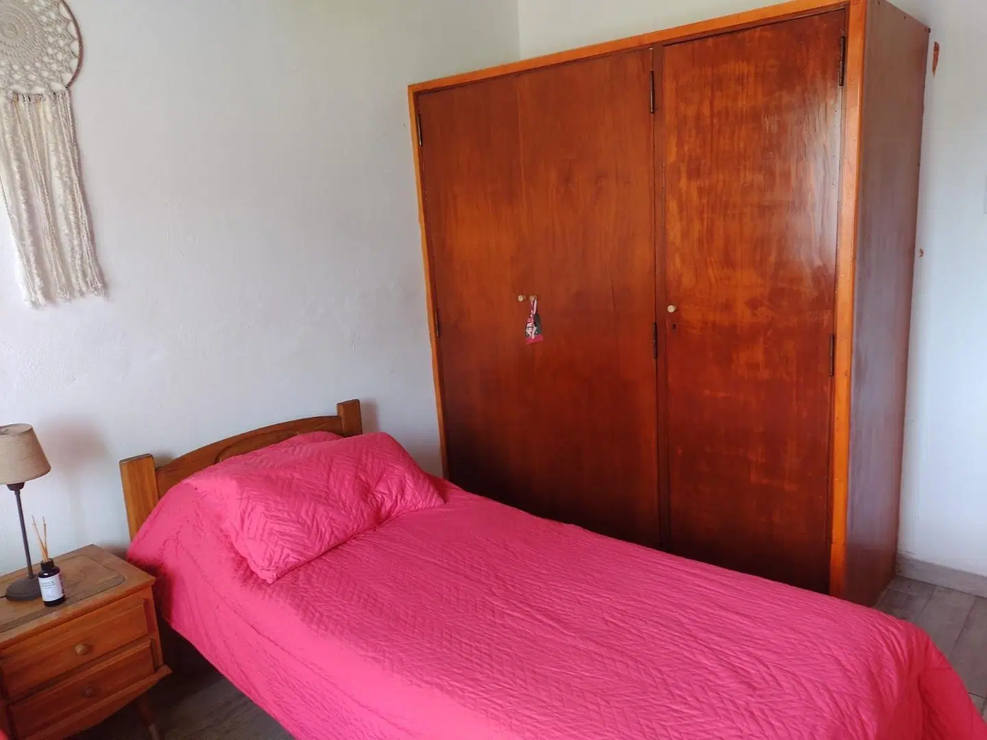 Hermosa casa en Los Acantilados 1