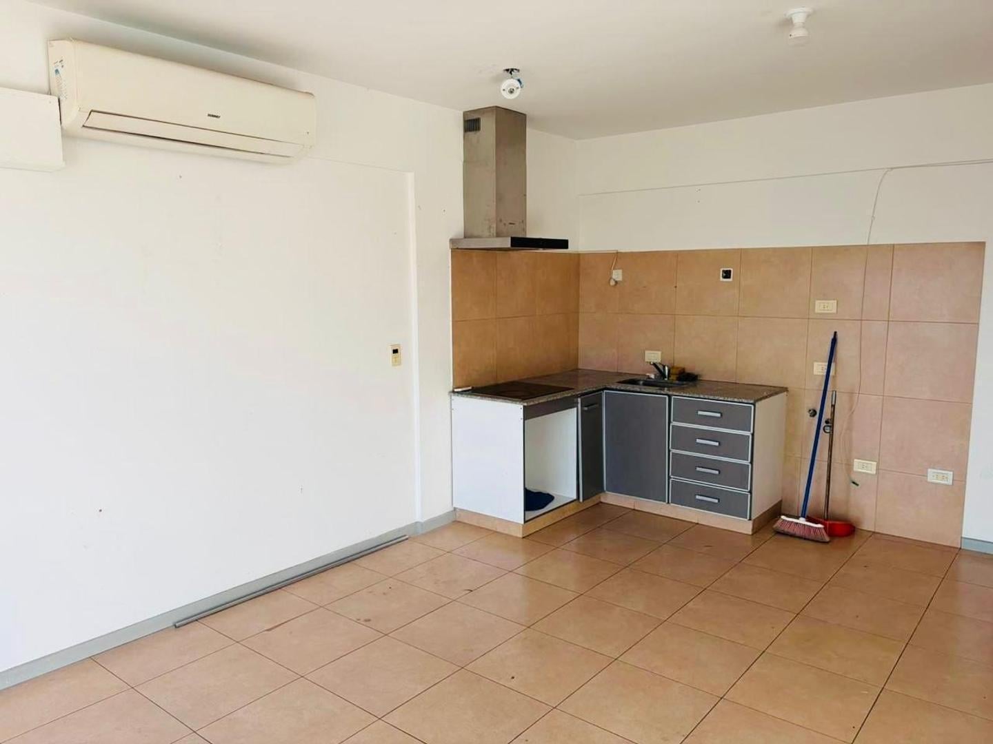 Foto de DEPARTAMENTO EN ALQUILER 2 AMBIENTES EN BALVANERA, imagen 2