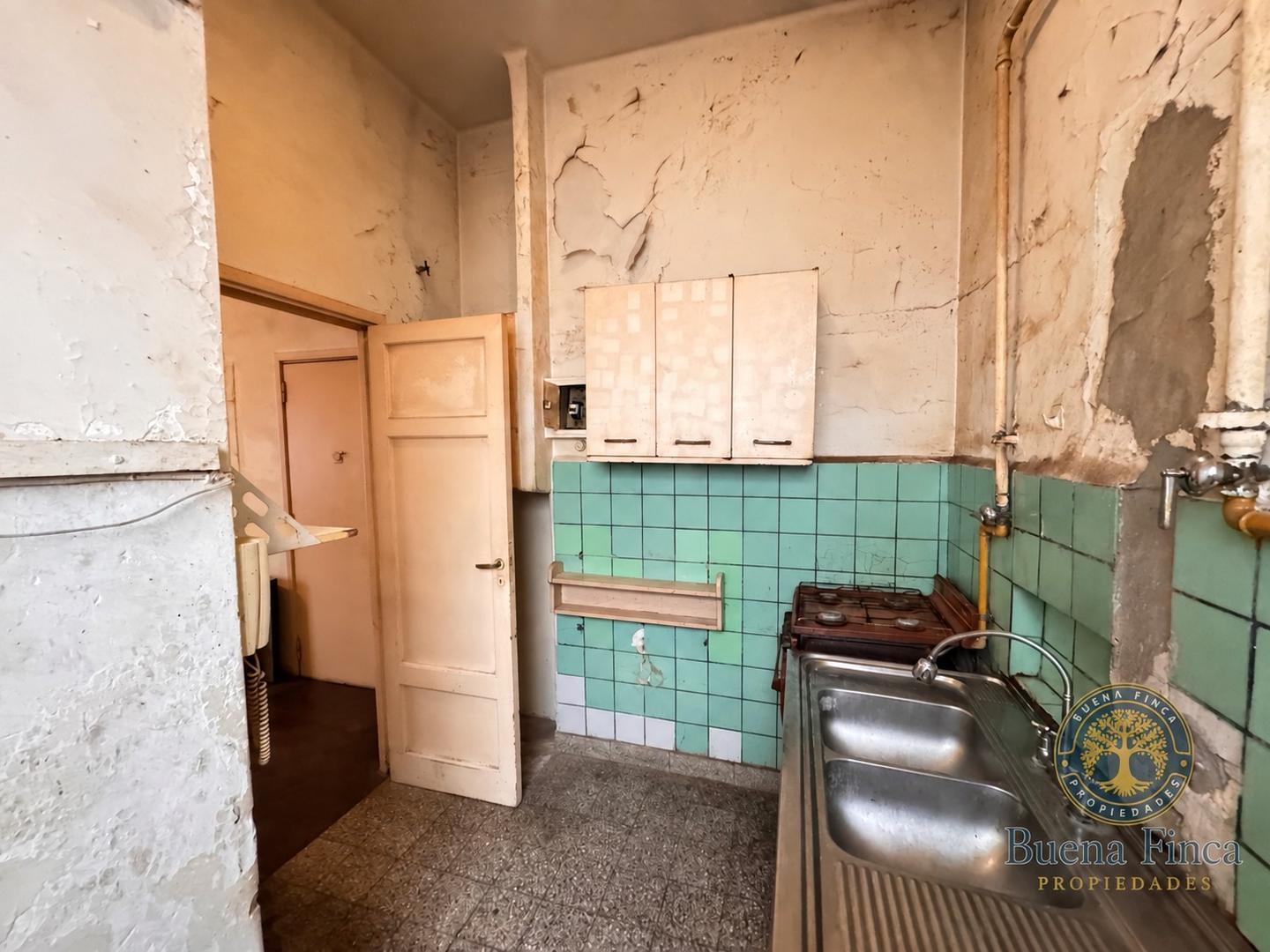 Foto de DEPARTAMENTO EN VENTA EN RECOLETA | A REFACCIONAR, imagen 5