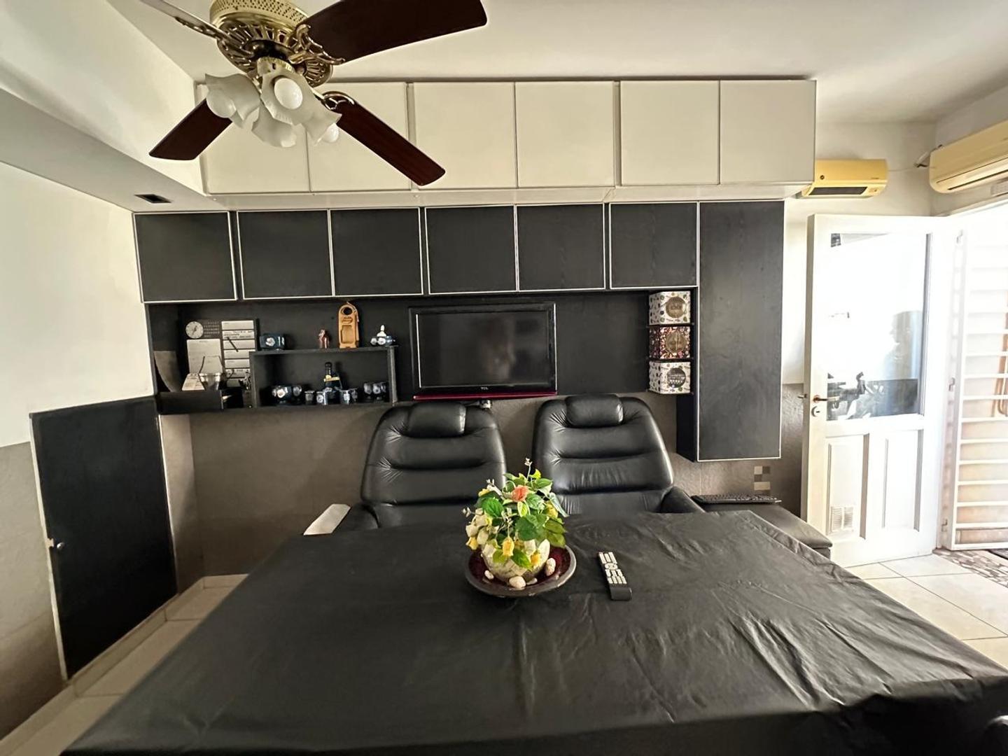 Foto de VENTA TRIPLEX- 5 AMBIENTES, 3 BAÑOS, 1 COCHERA, imagen 5
