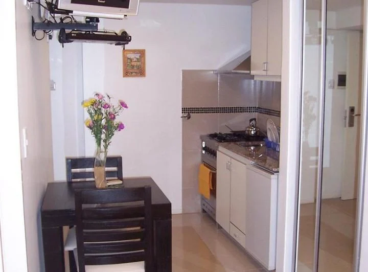 Alquiler Temporario monoambiente matrimonial en Quilmes 4
