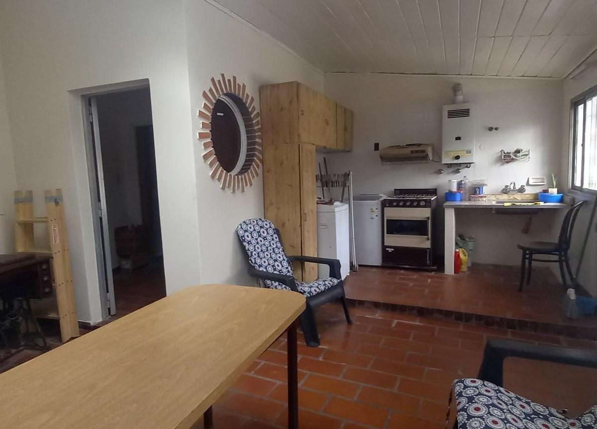 Chalet con 3 Dorm. y Depto en Venta en Don Bosco 3