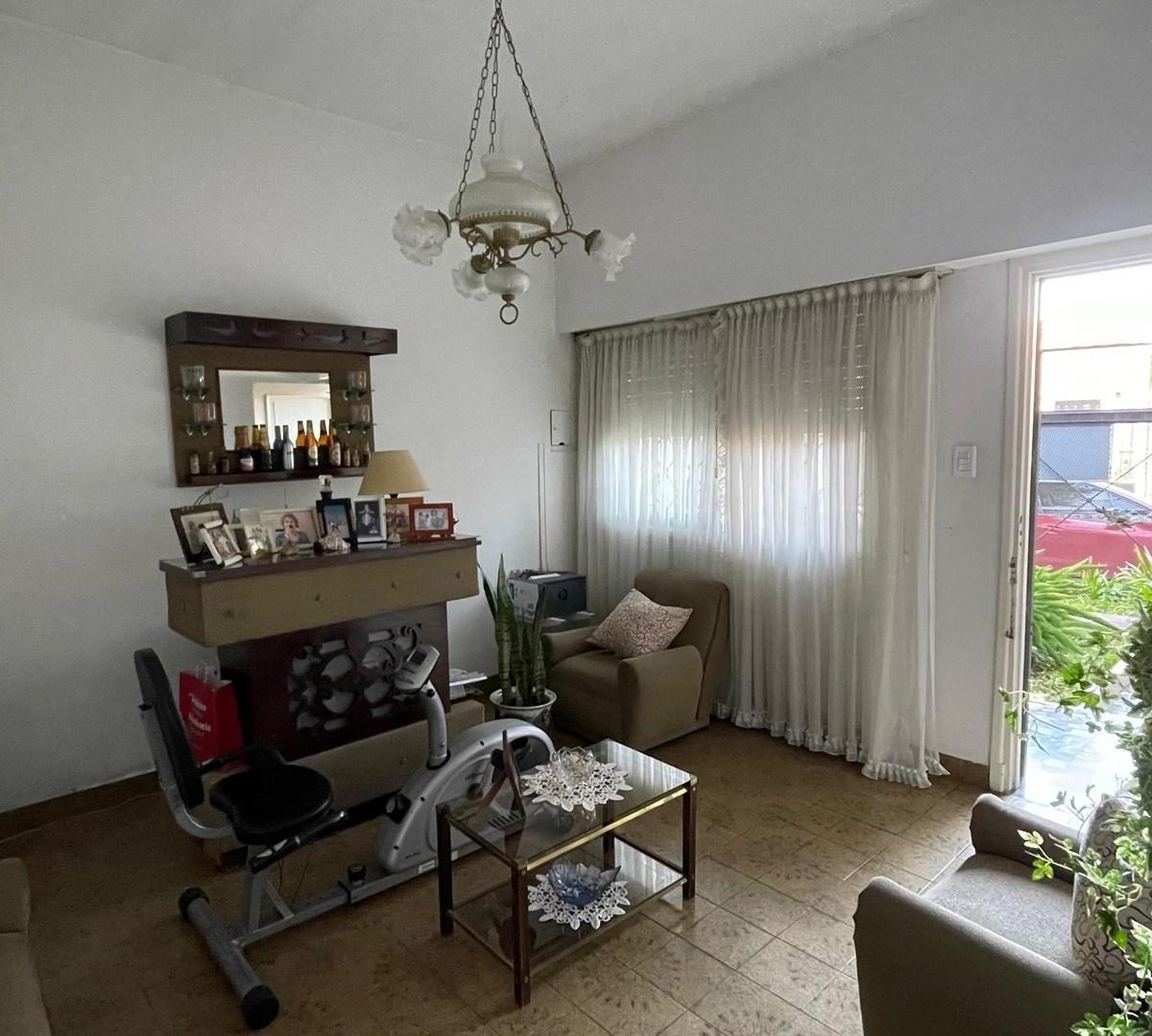 Casa en Venta Ideal 2 Familias en Bernal Oeste, Bernal, Quilmes 4