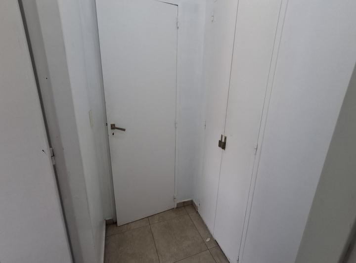 Foto de Amplio departamento de 2 ambientes en venta en Quilmes Centro, imagen 4