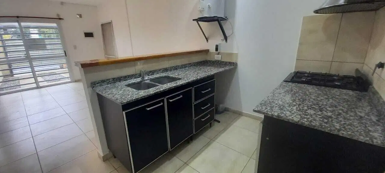 Departamento en Venta en Villa España, Berazategui, G.B.A. Zona Sur 2